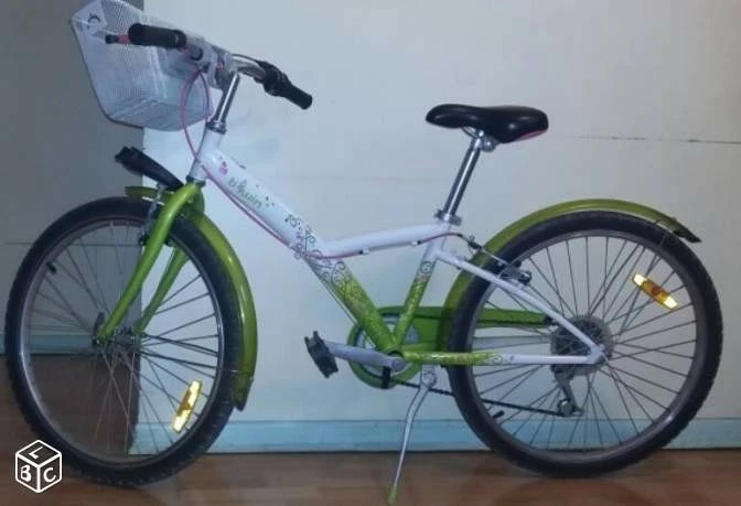 Vlo B-twin Pour Filles Ges Entre 9-14ans 3 Vlo B-twin Pour Filles Ges Entre 9-14ans